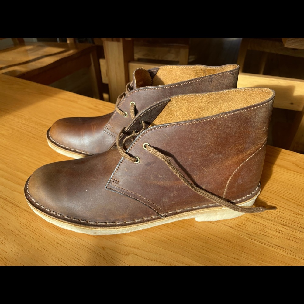 Clark’s Original Desert boots, Men’s 11. Color Beeswax.
